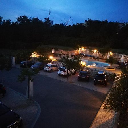 Apartmani Simon Лопар Екстериор снимка