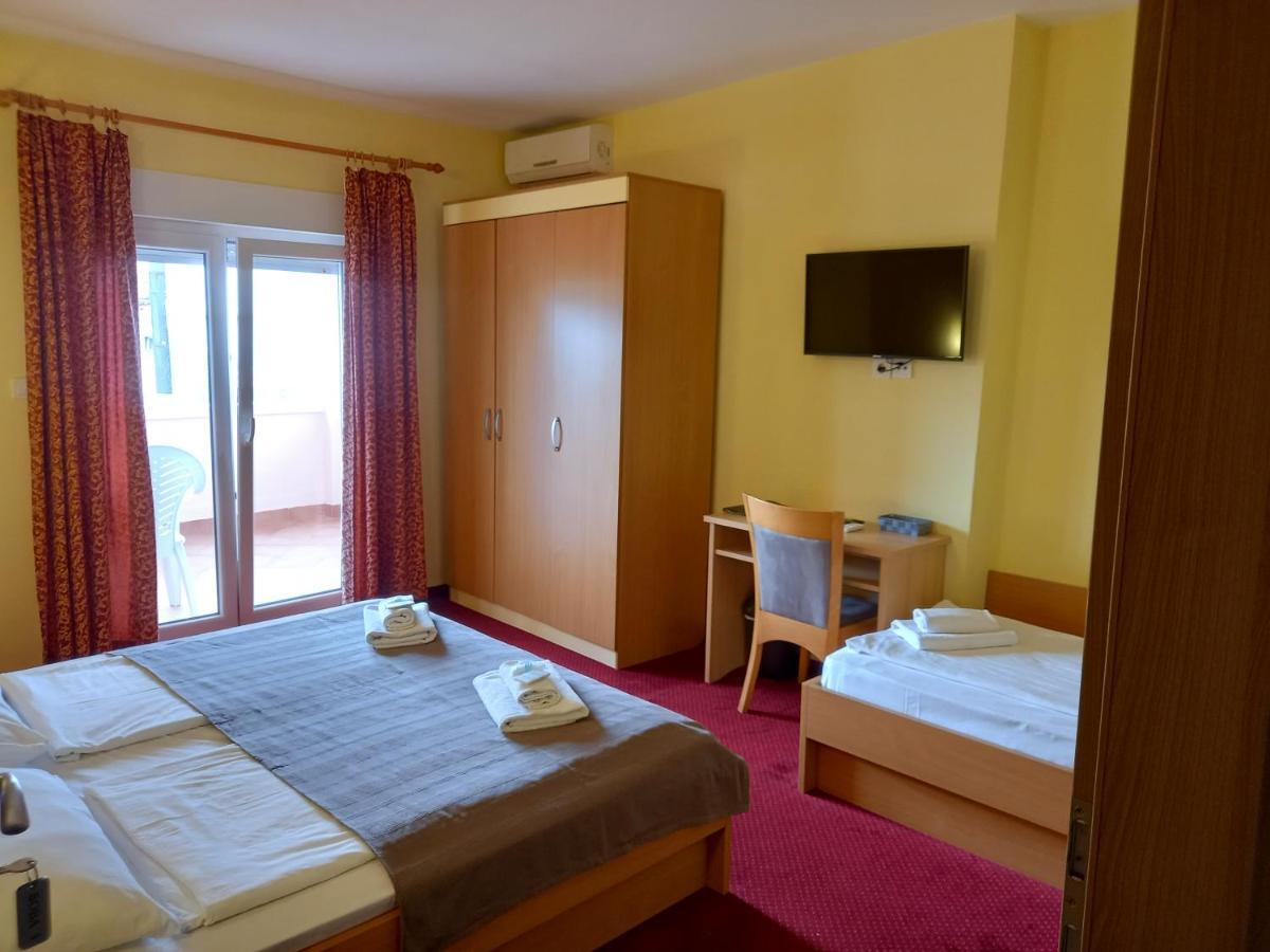 Apartmani Simon Лопар Стая снимка