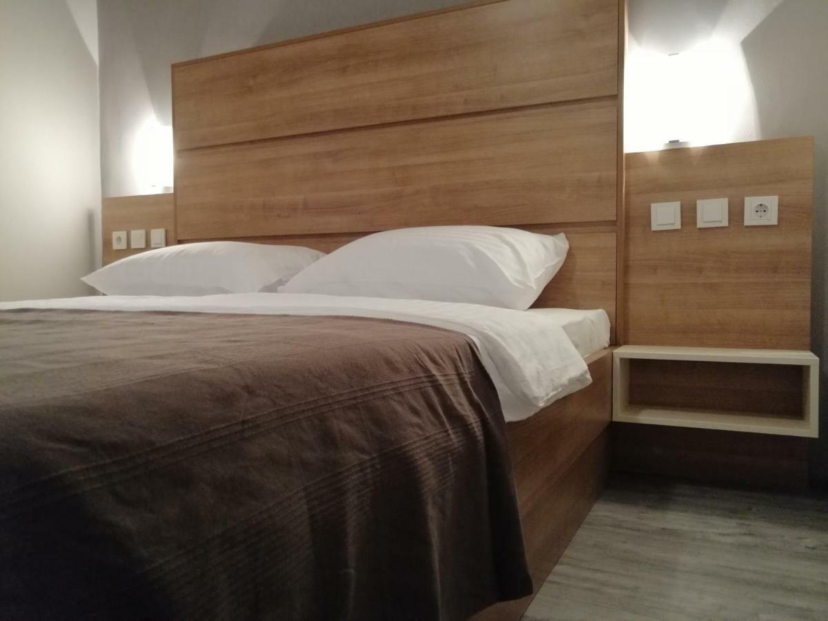 Apartmani Simon Лопар Екстериор снимка